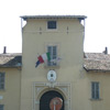 Vimercate, Palazzo Secco Borella Trotti, Veduta del fronte principale del palazzo (Fototeca ISAL, fotografia di R. Bresil)